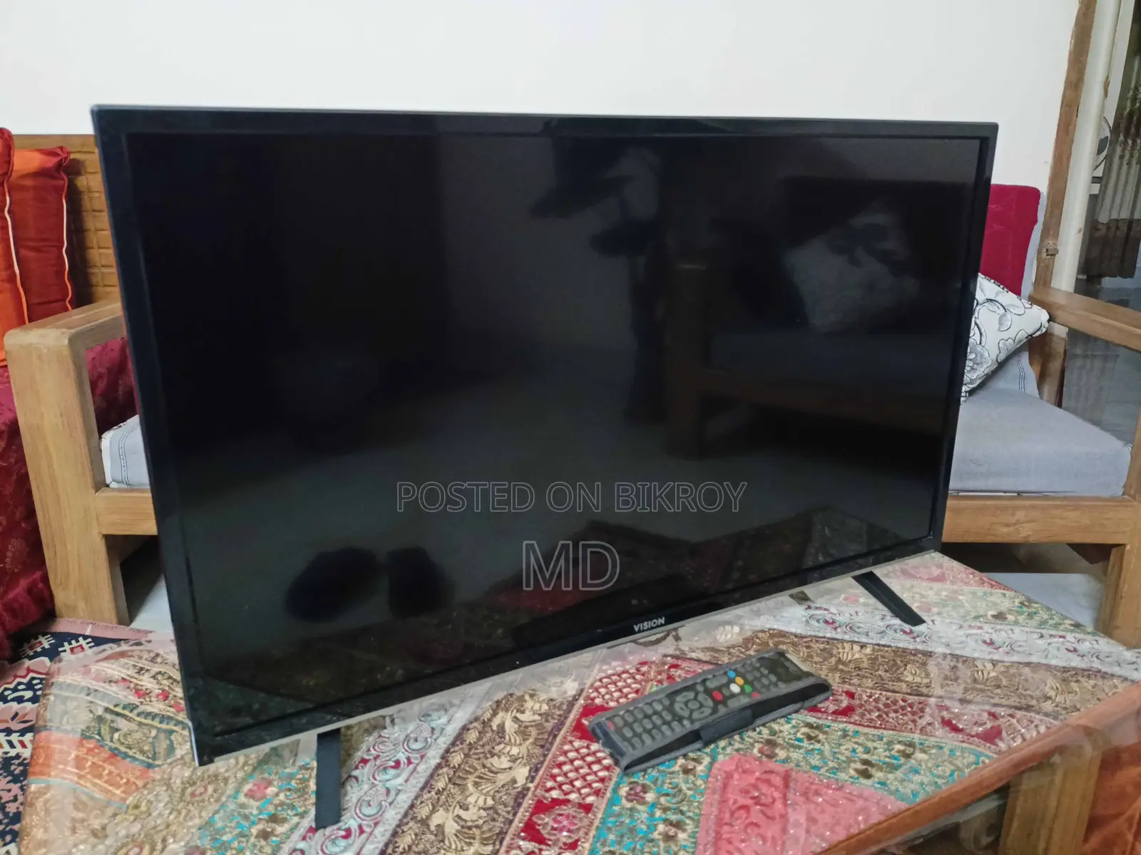 32" Smart TV