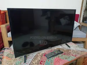 32" Smart TV
