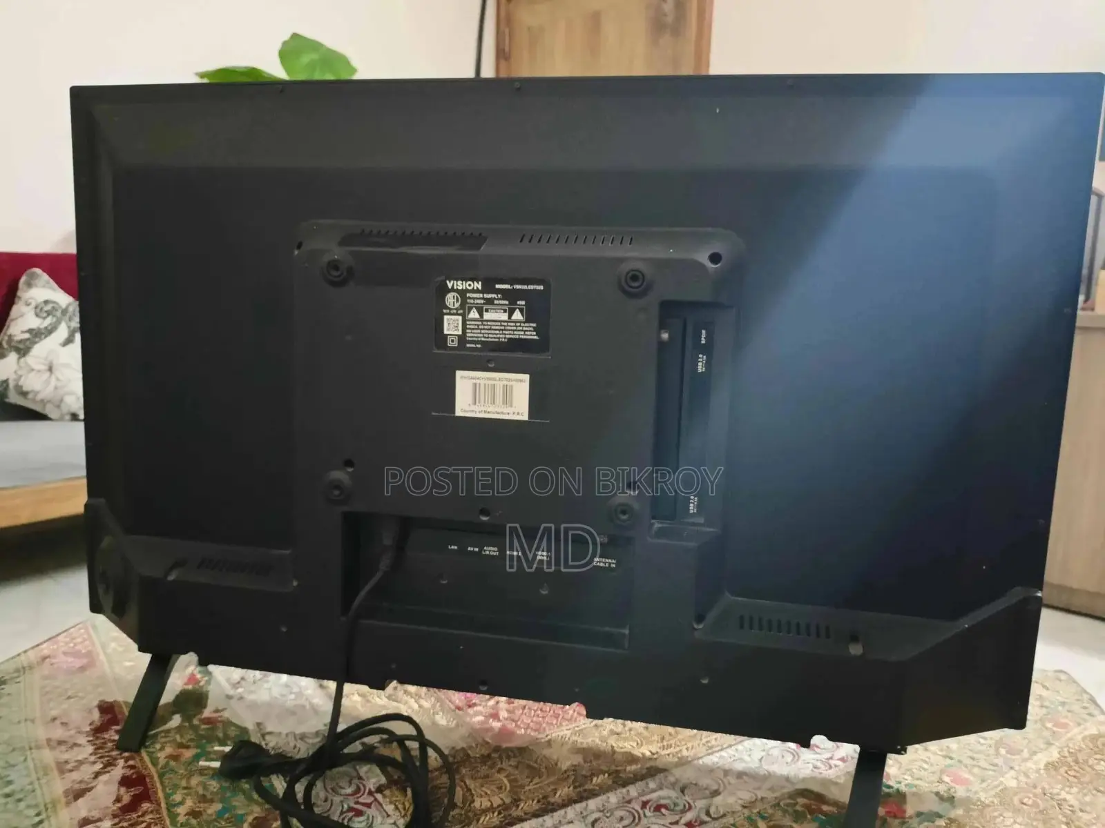 32" Smart TV