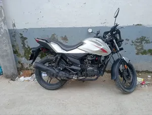 Hero Xtreme 160R 4V 2015