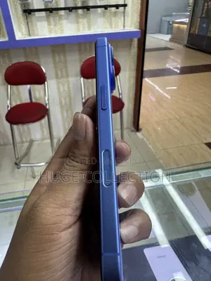 Apple iPhone 16 128 GB Blue