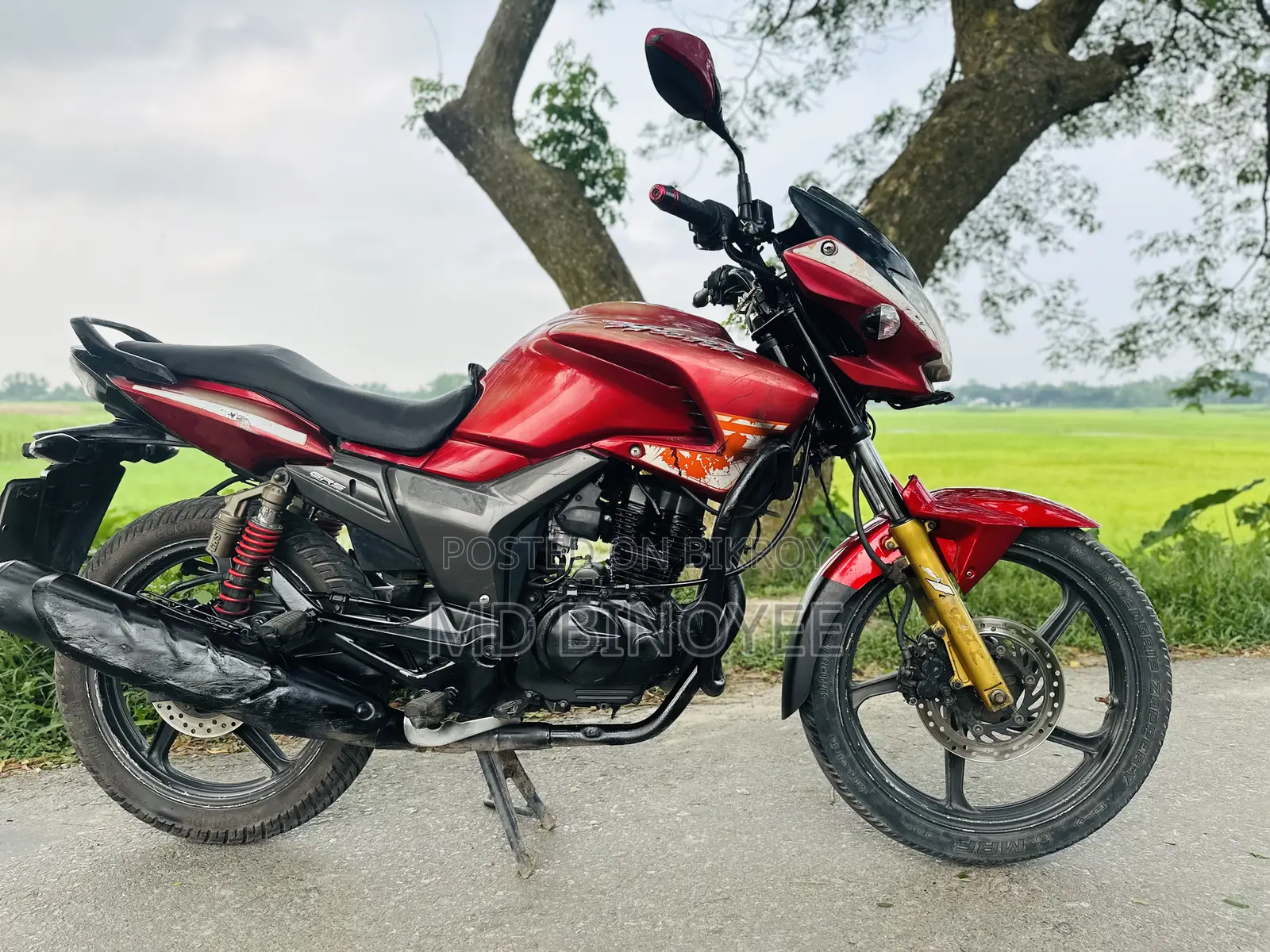 Hero Hunk 2022 Red