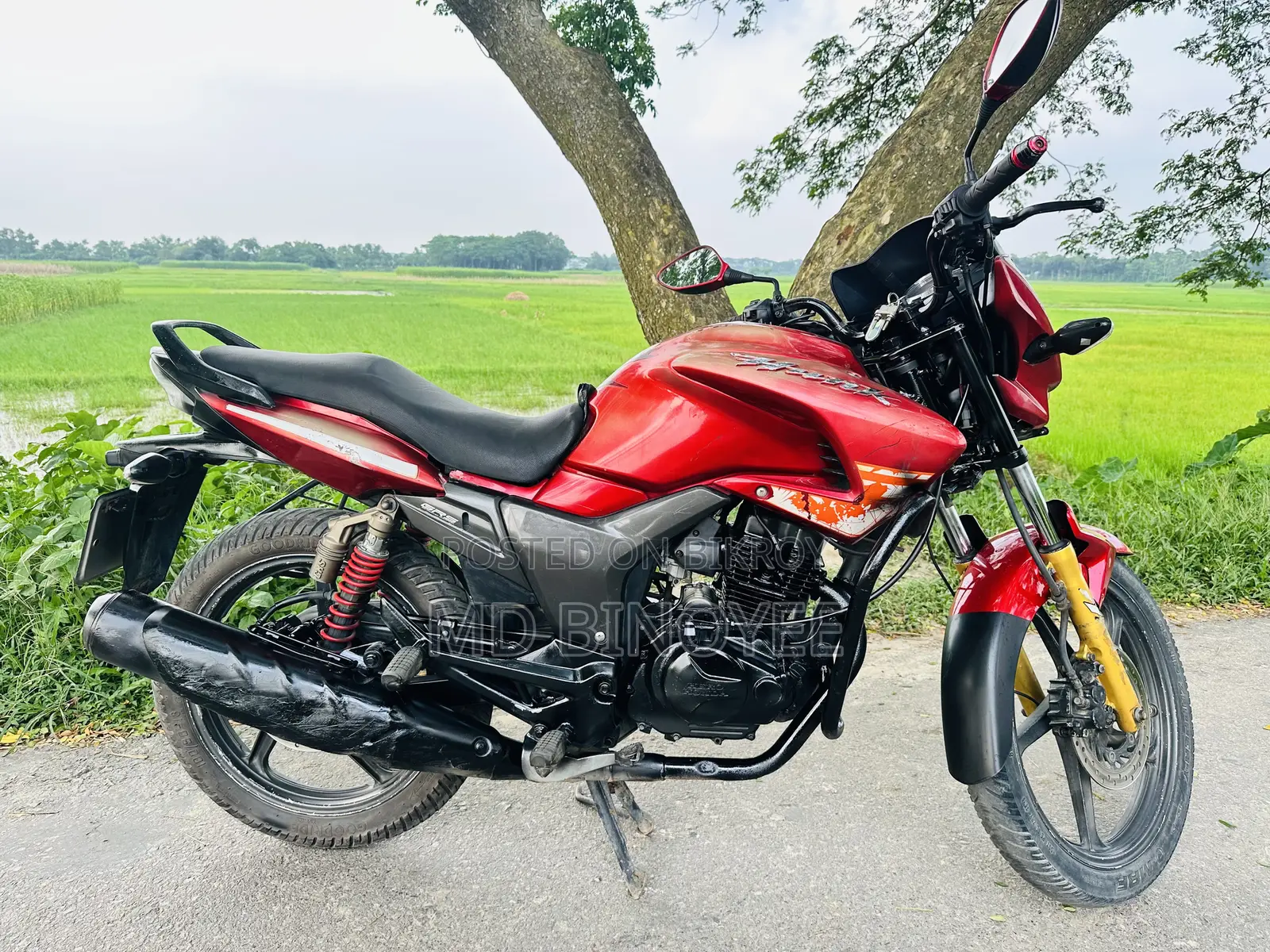 Hero Hunk 2022 Red