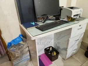 ডেস্ক টেবিল