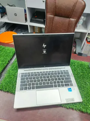 Laptop HP EliteBook 830 G8 16GB Intel Core i5 SSD 256GB