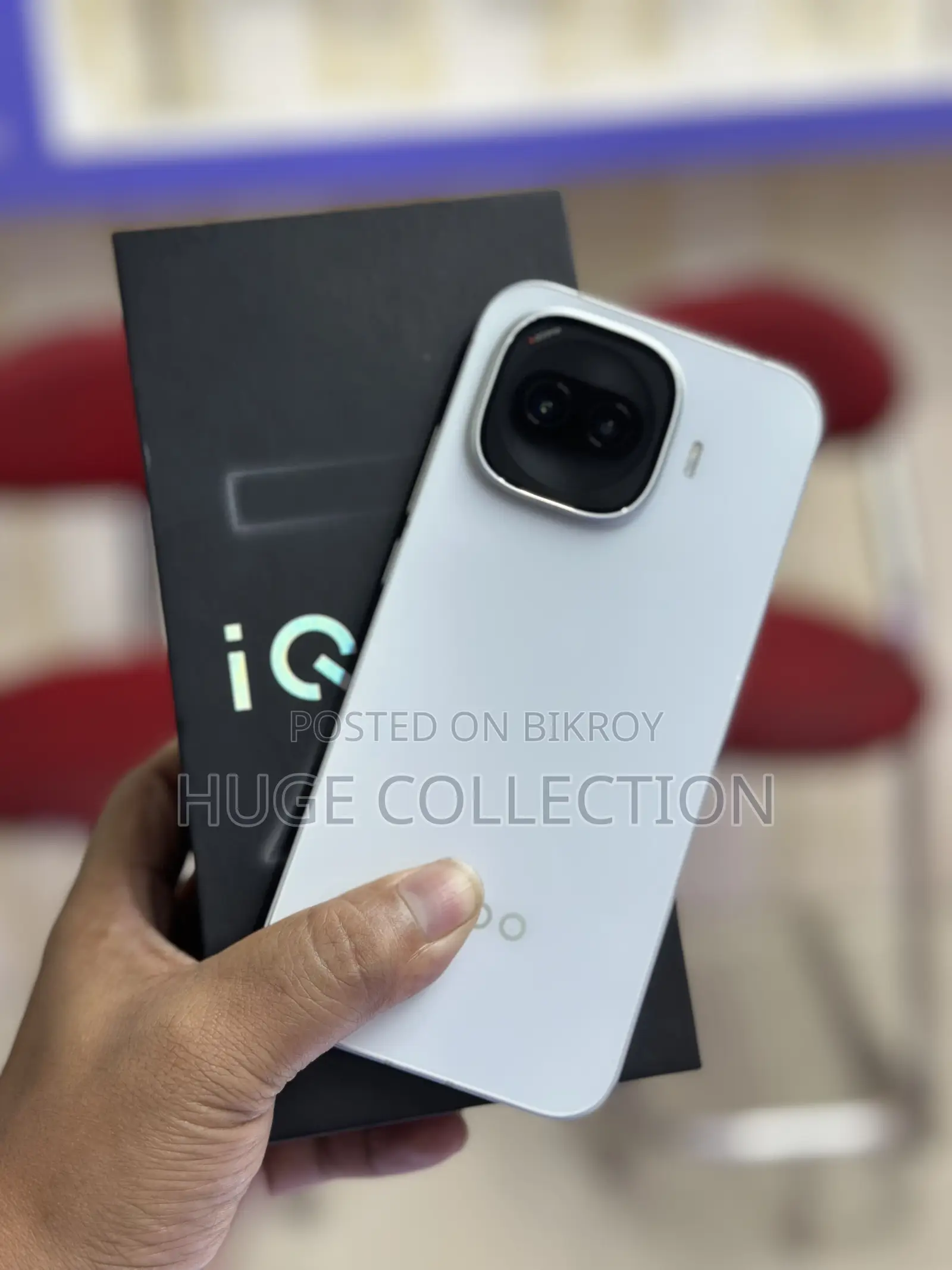iQOO 11 256 GB White
