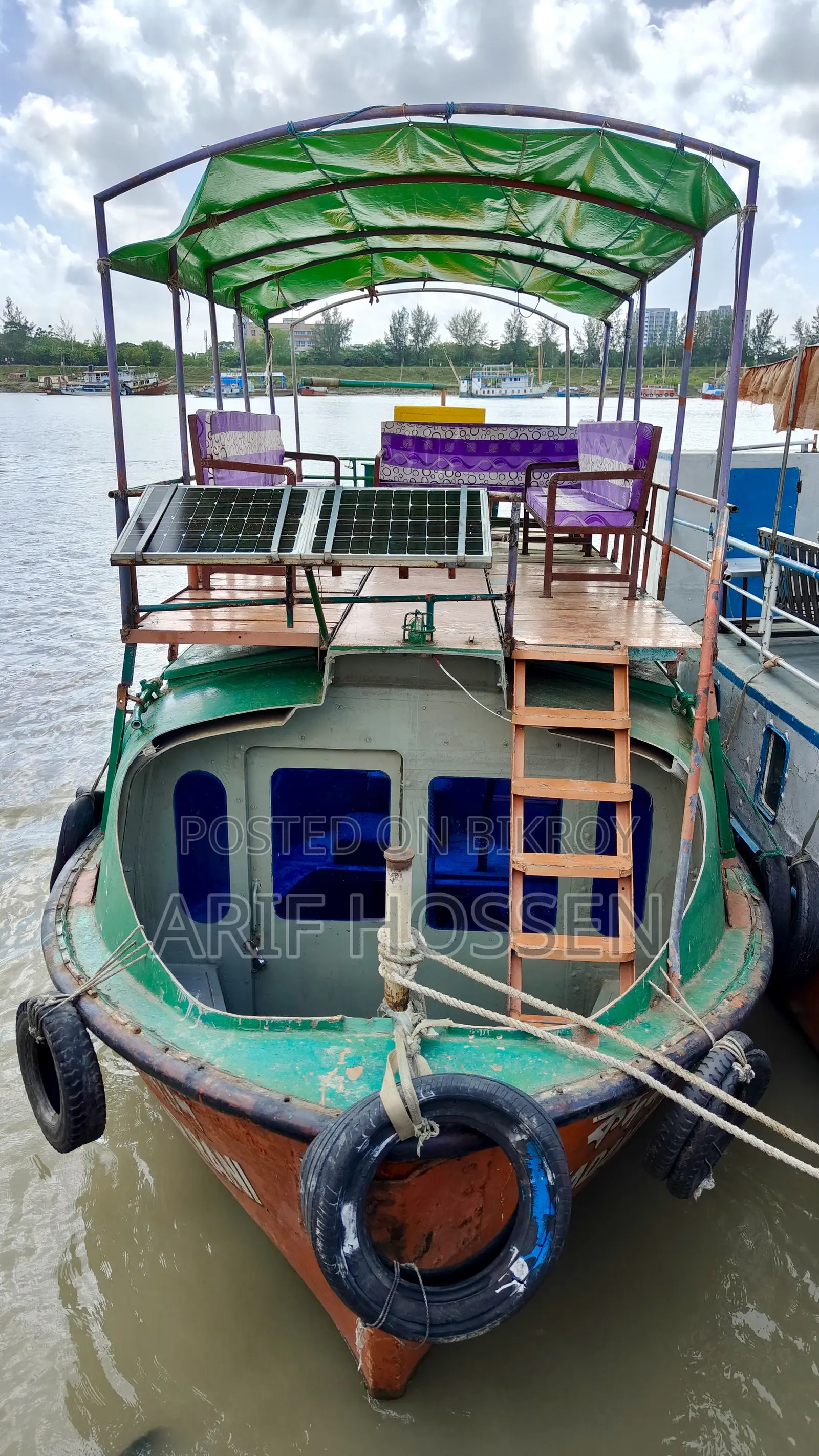 টুরিস্ট ফাইবার বোট বিক্রয়।