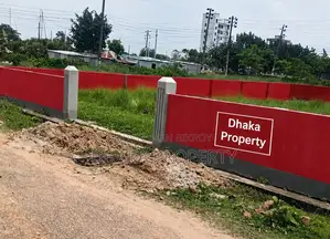 30ft Road 5 Katha South Facing Sector-16/G.