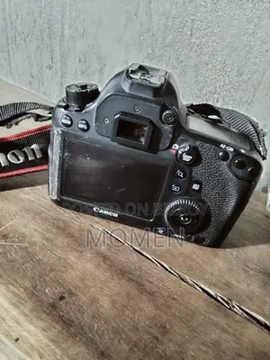 6d Canon DSLR