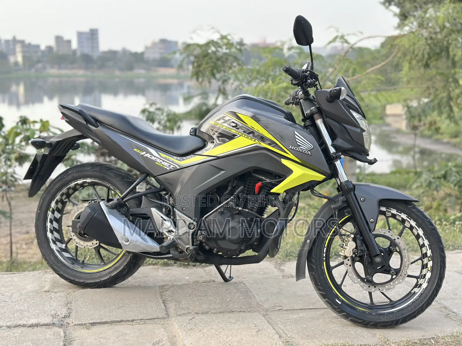 Honda Hornet 2020 Gray