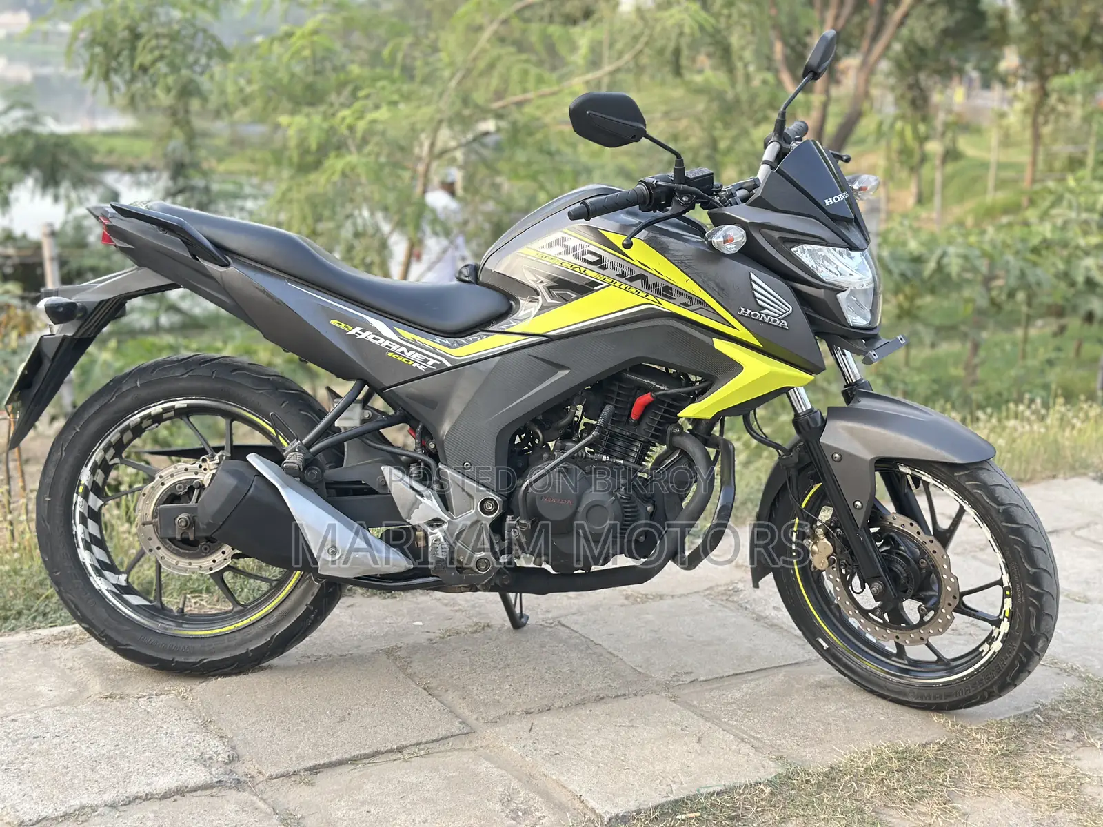 Honda Hornet 2020 Gray