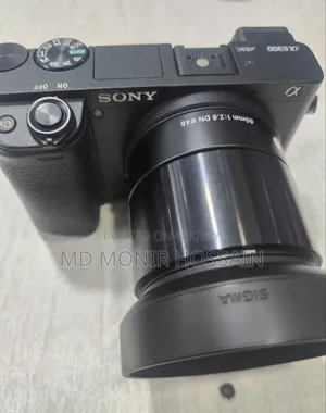 Sony A6300 (Total Brand New Condition)