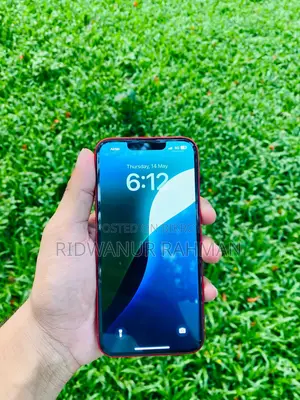 Apple iPhone 13 128 GB Red