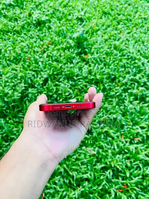 Apple iPhone 13 128 GB Red