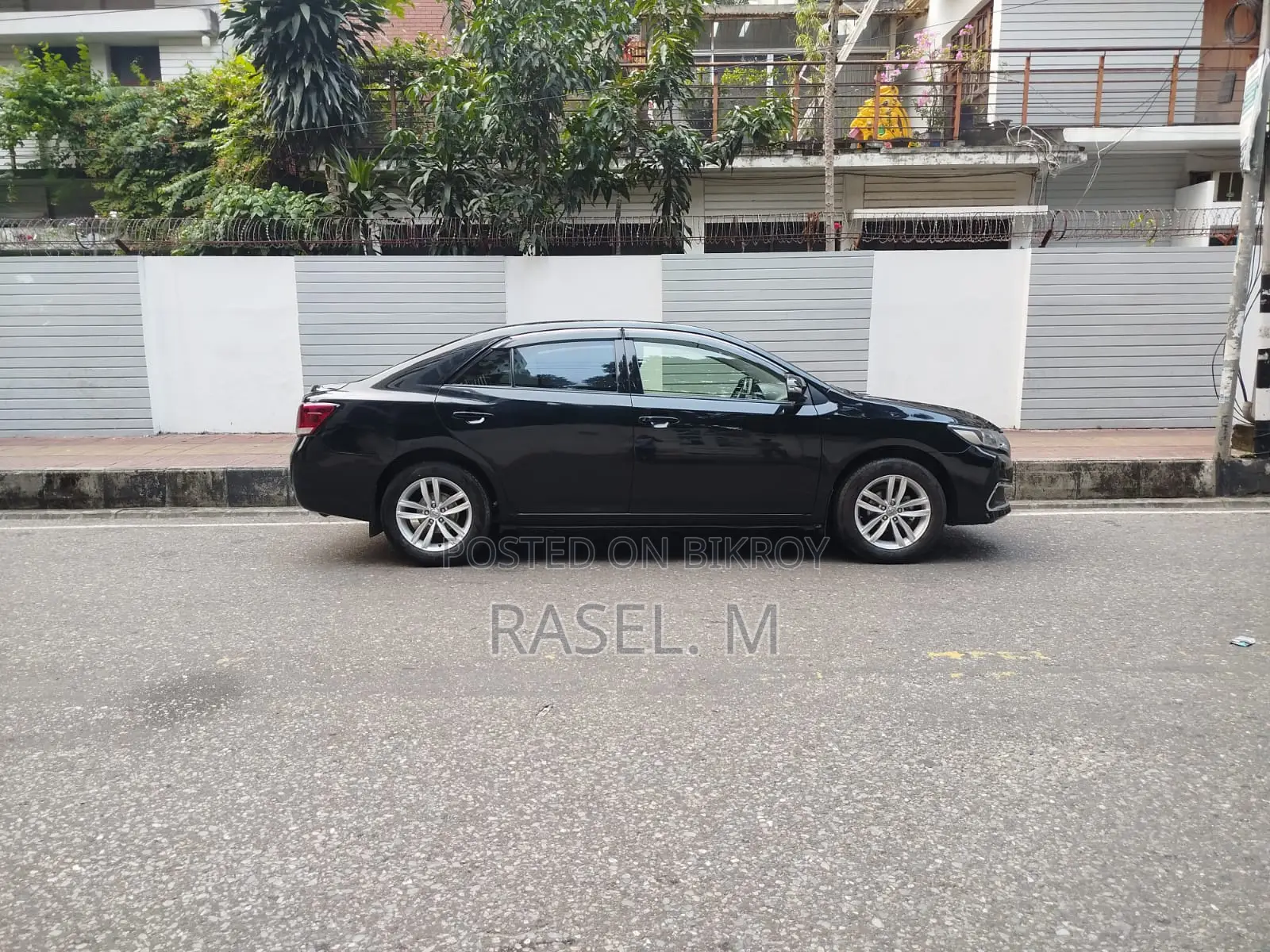 টয়োটা অ্যালিয়ন ২০১০ ব্ল্যাক