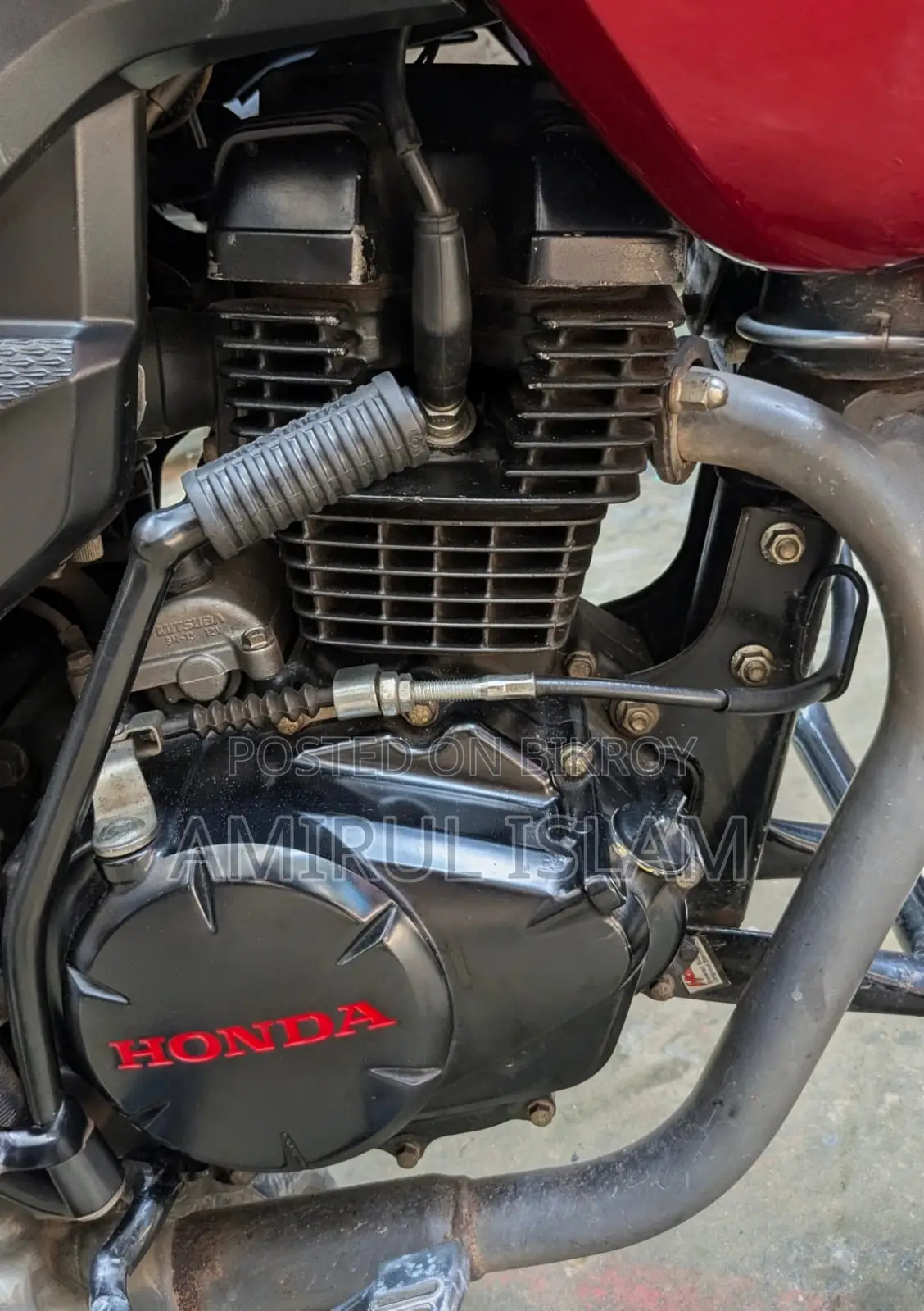 Honda CB 2015 Red