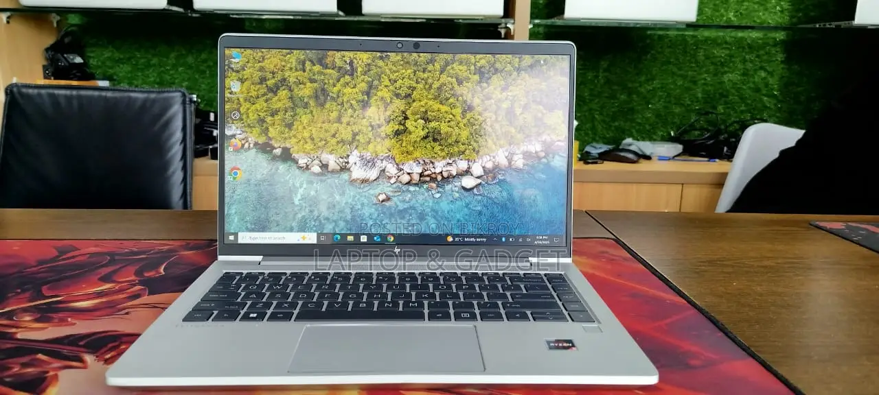 Laptop HP 8GB AMD Ryzen 5 SSD 256GB
