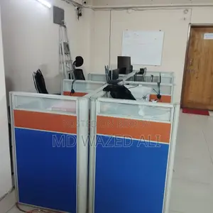 অফিসের জন্য ওয়ার্কস্টেশন