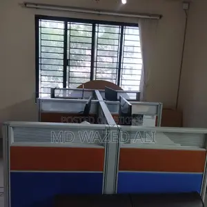 অফিসের জন্য ওয়ার্কস্টেশন