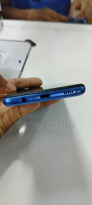 Samsung Galaxy M20 64 GB Blue