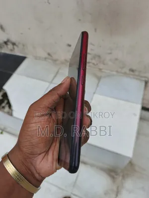 Vivo Y11 32 GB Red