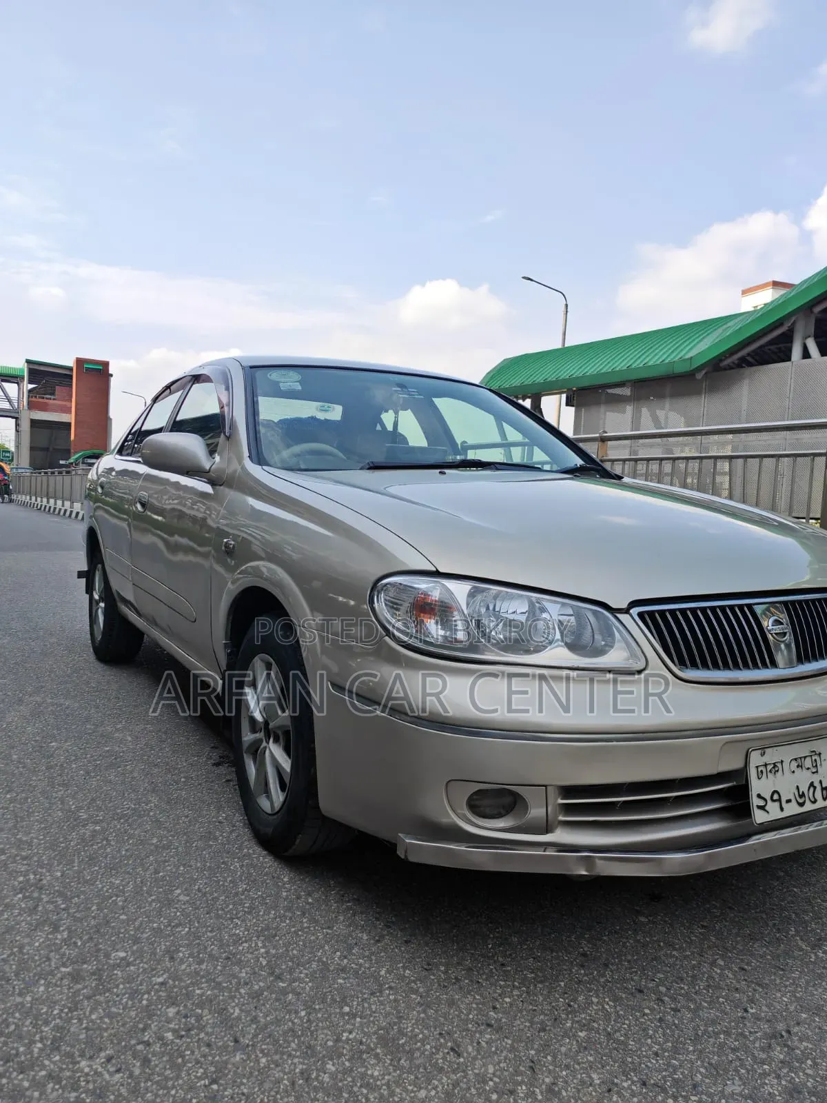 Nissan Bluebird 2004 Beige