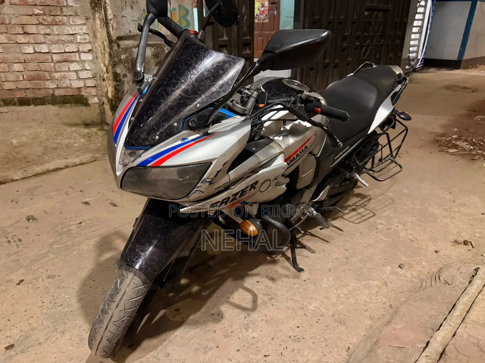 Yamaha YZF-R 2010 Blue