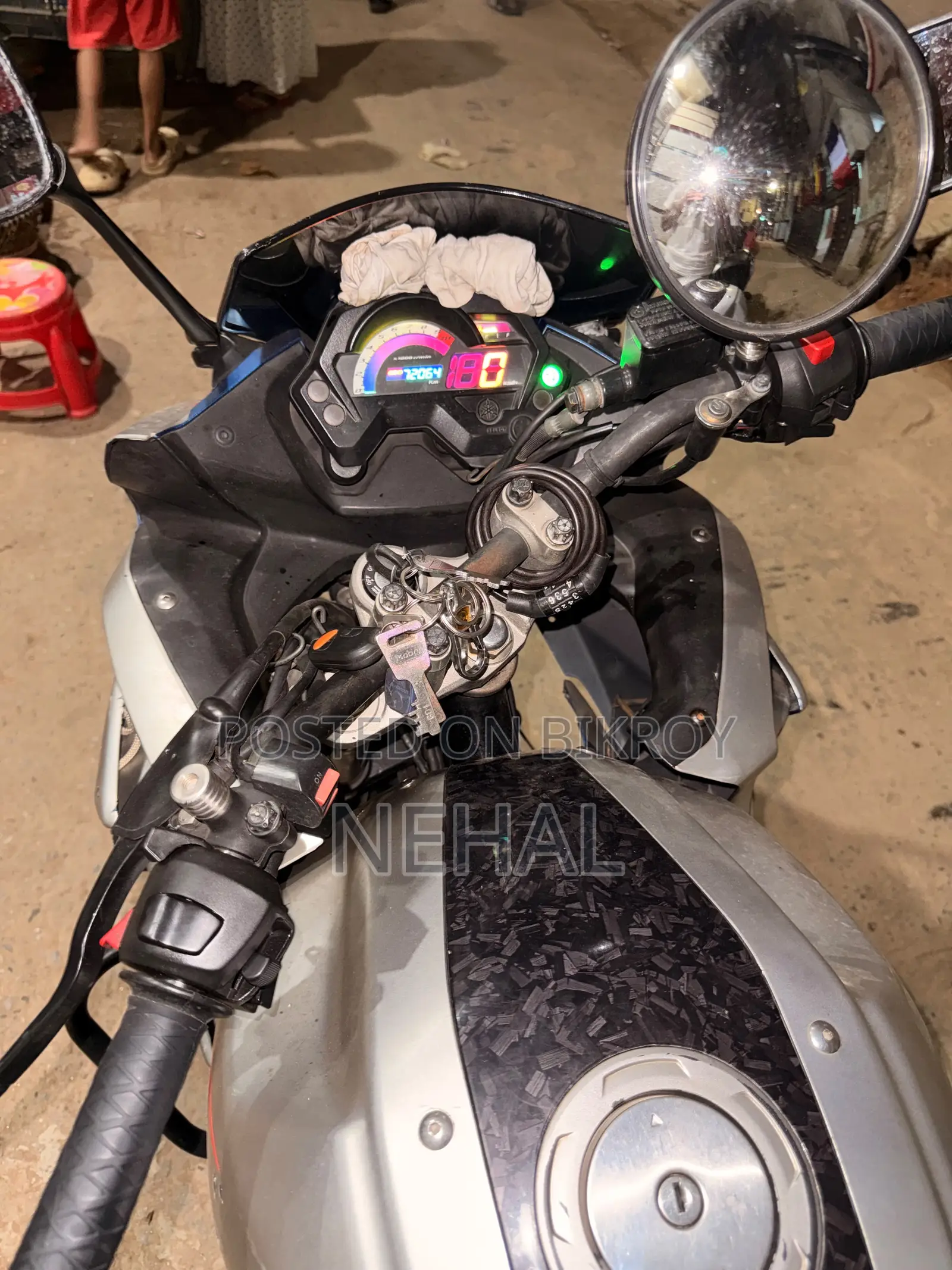 Yamaha YZF-R 2010 Blue