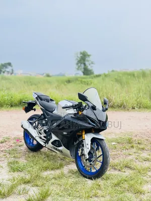 ইয়ামাহা ২০২৩ সিলভার