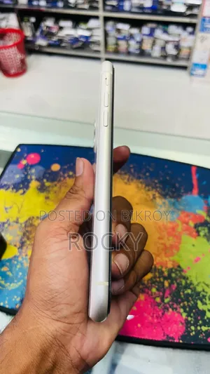 Apple iPhone 11 128 GB White