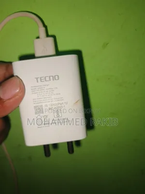 টেকনো স্পার্ক ৪০ ২৫৬ জিবি হোয়াইট