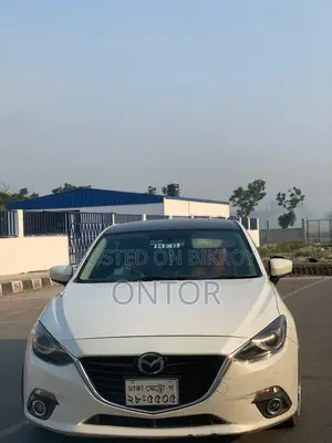 Mazda Axela SV Premium 2014 White