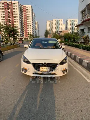 Mazda Axela SV Premium 2014 White