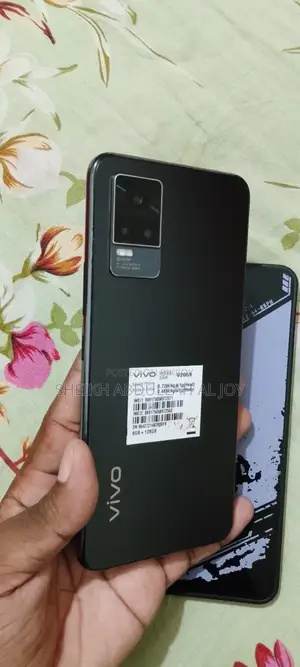 Vivo Y73s 128 GB