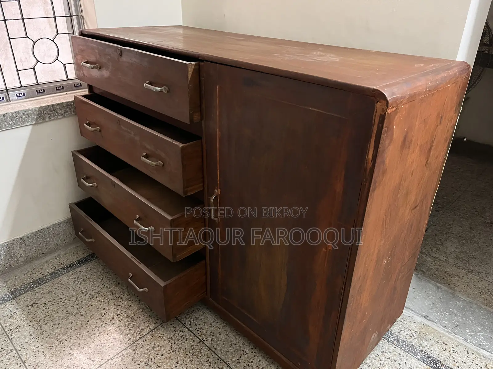 Chest of Drawers