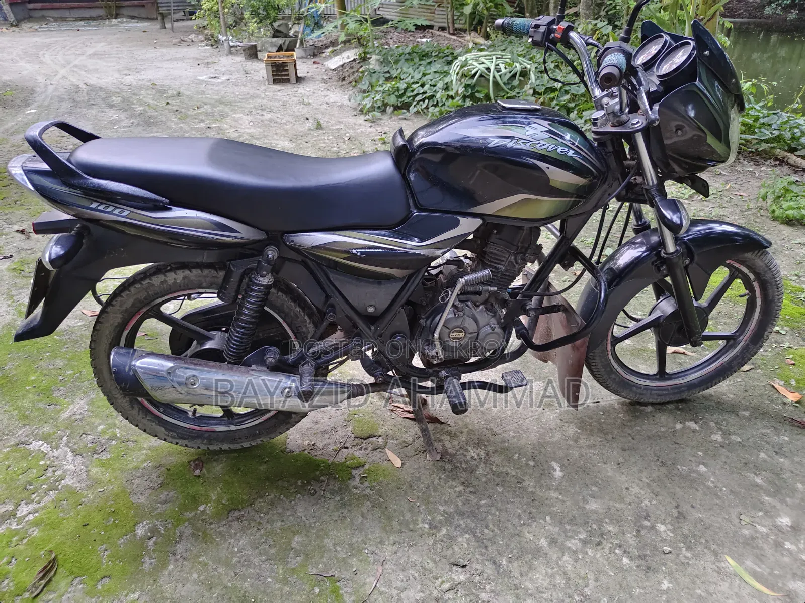 বাজাজ ডিসকভার ১০০ ২০১৬ কালো