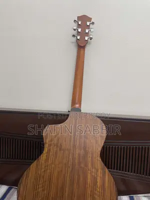 ডিভাইজার গিটার