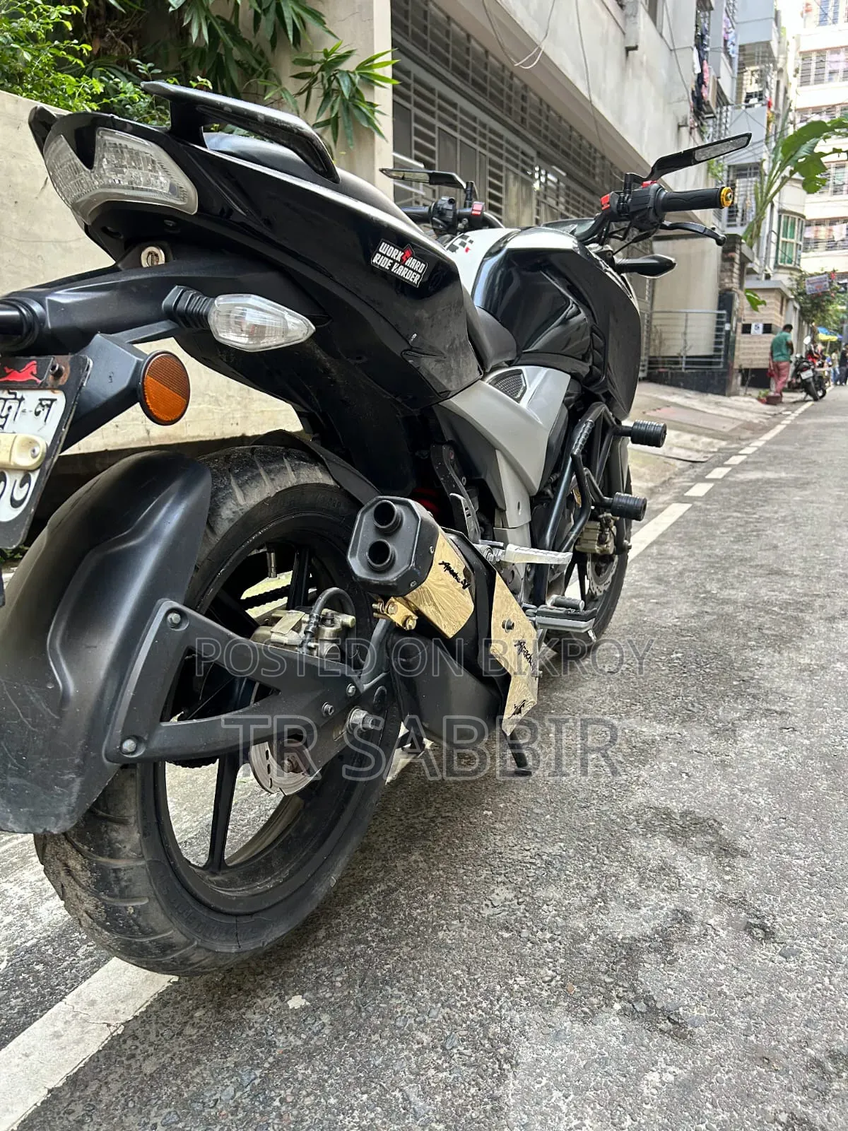 TVS Apache 160 4V 2022 Black