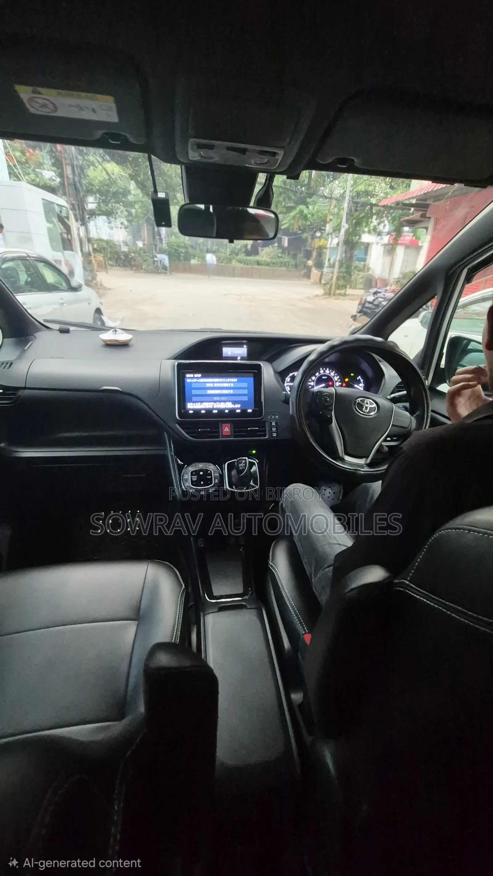 Toyota Noah 2019 Silver