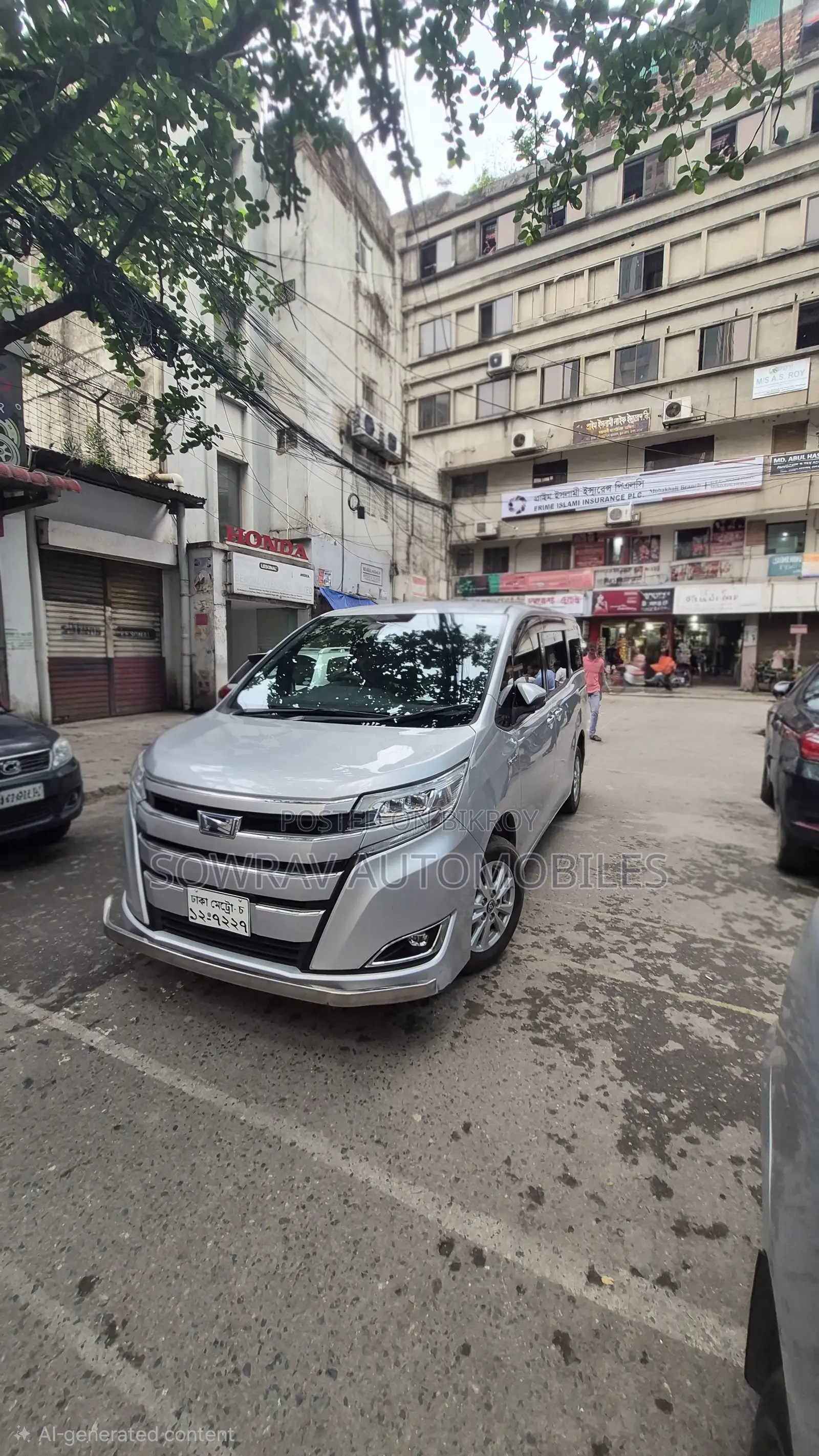 Toyota Noah 2019 Silver