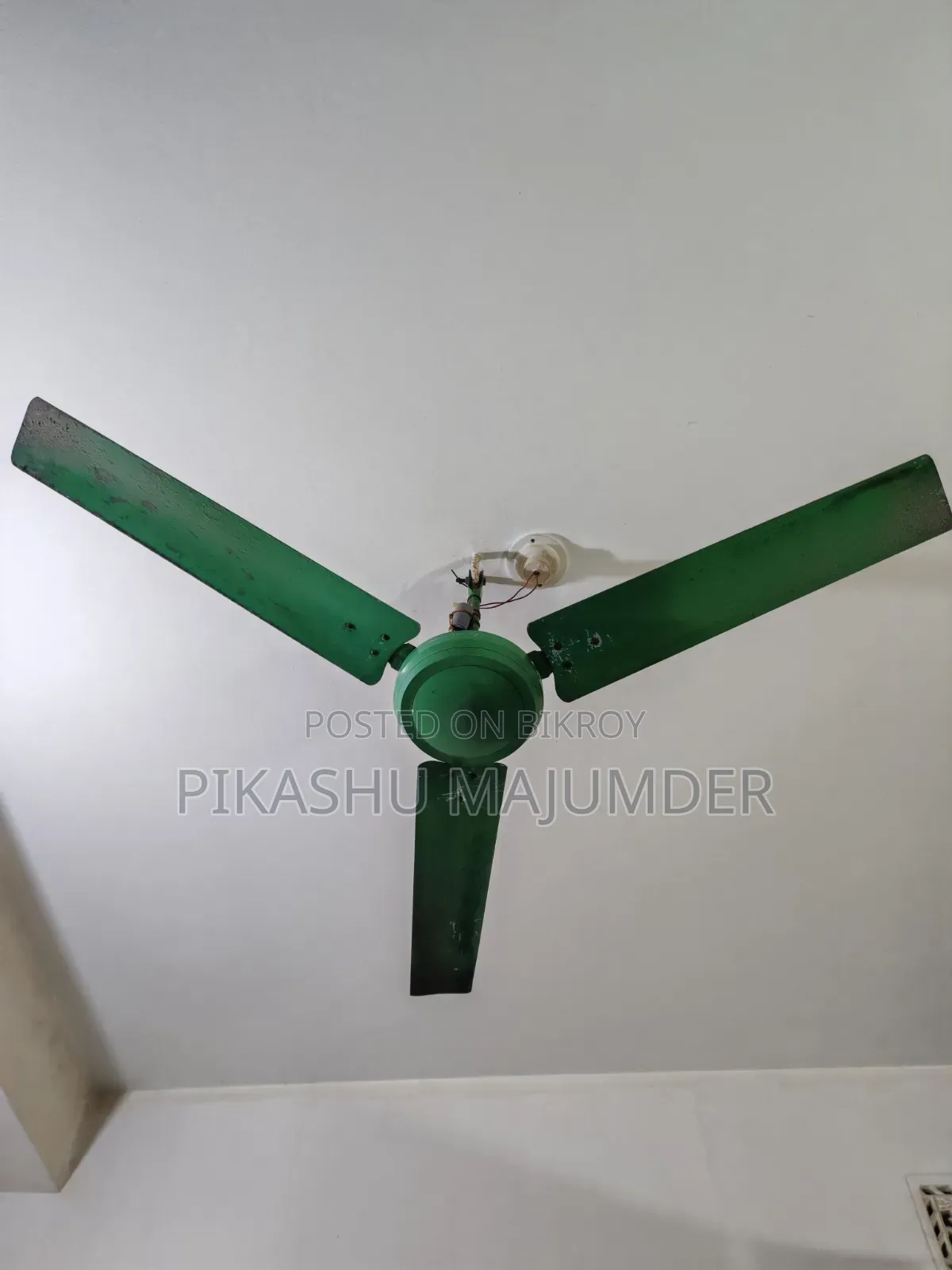 A very high-quality steel blade fan