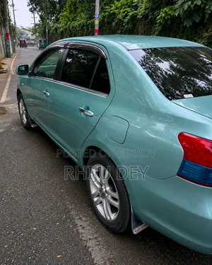 Toyota Belta 2006 Green