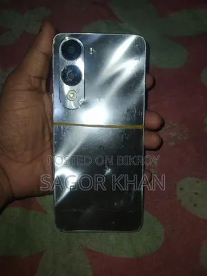 Vivo Y04 64 GB