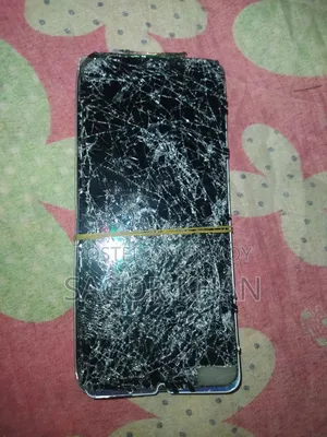 Vivo Y04 64 GB