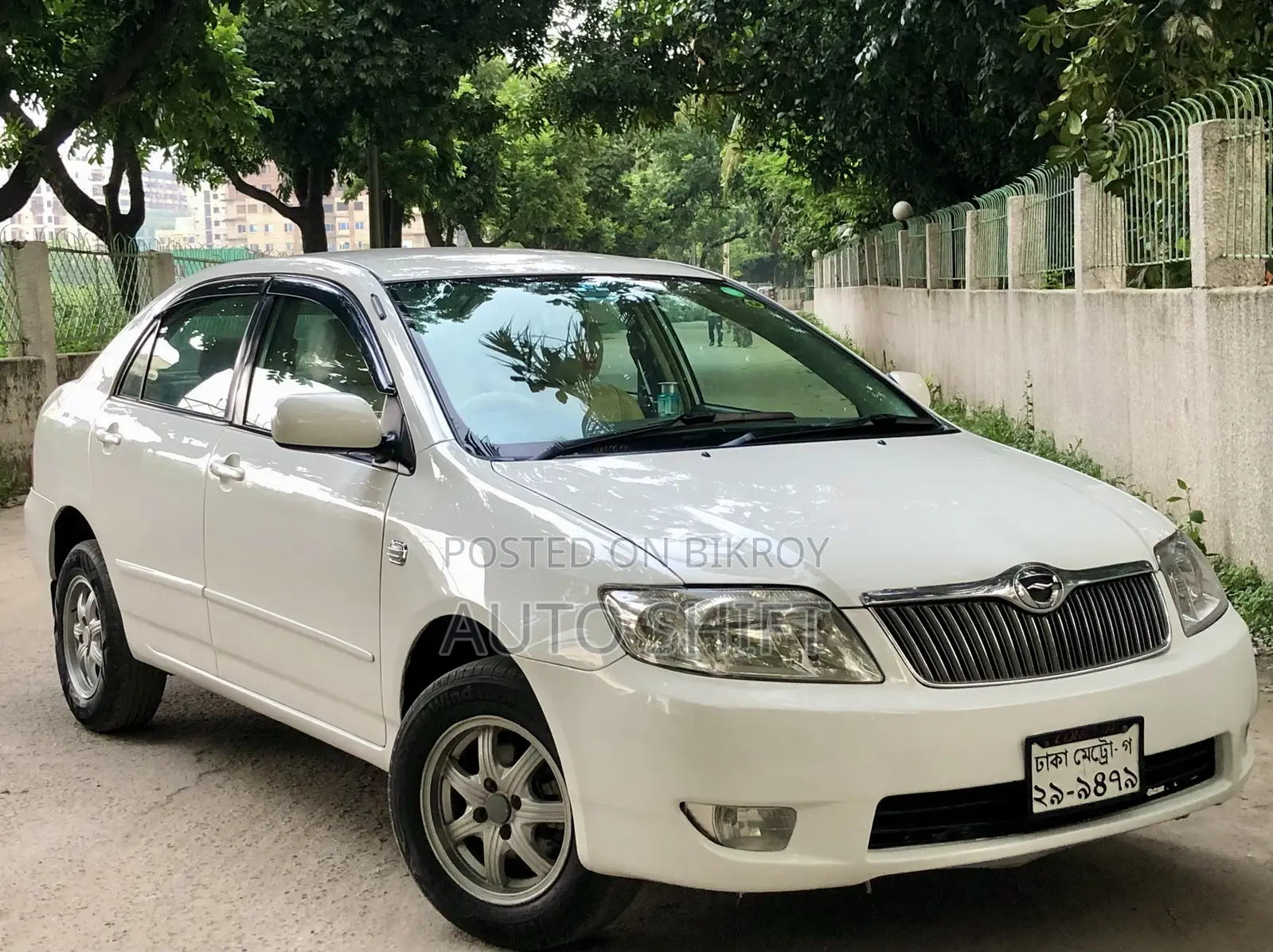 Toyota Corolla 2005 White