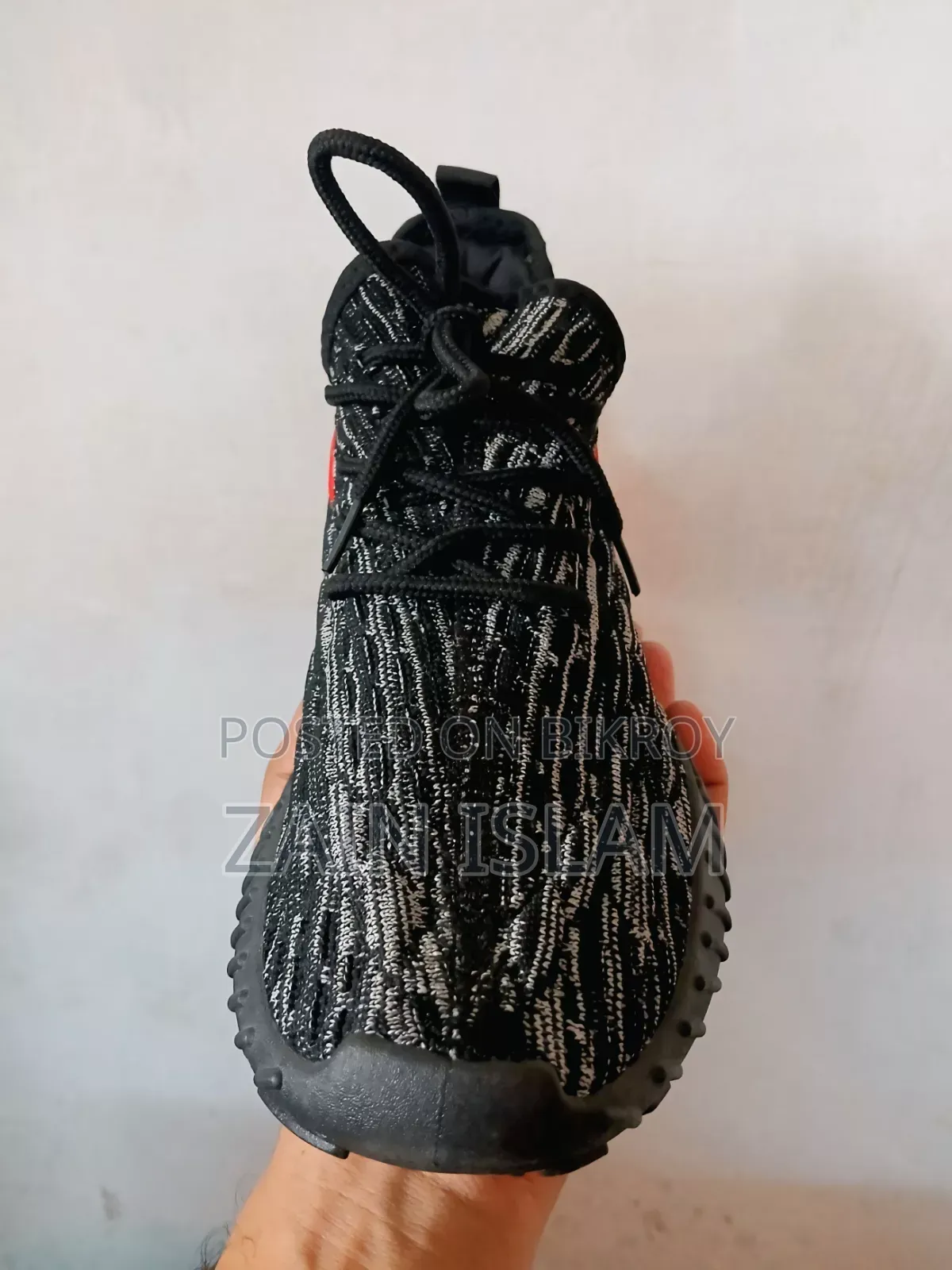 কেজুয়াল স্নিকার্স
