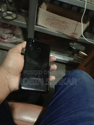 Samsung Galaxy M21 64 GB Black