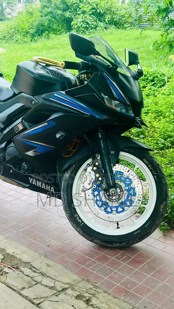 Yamaha R15 V3 2020 Gray