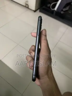 Apple iPhone 11 64 GB Black