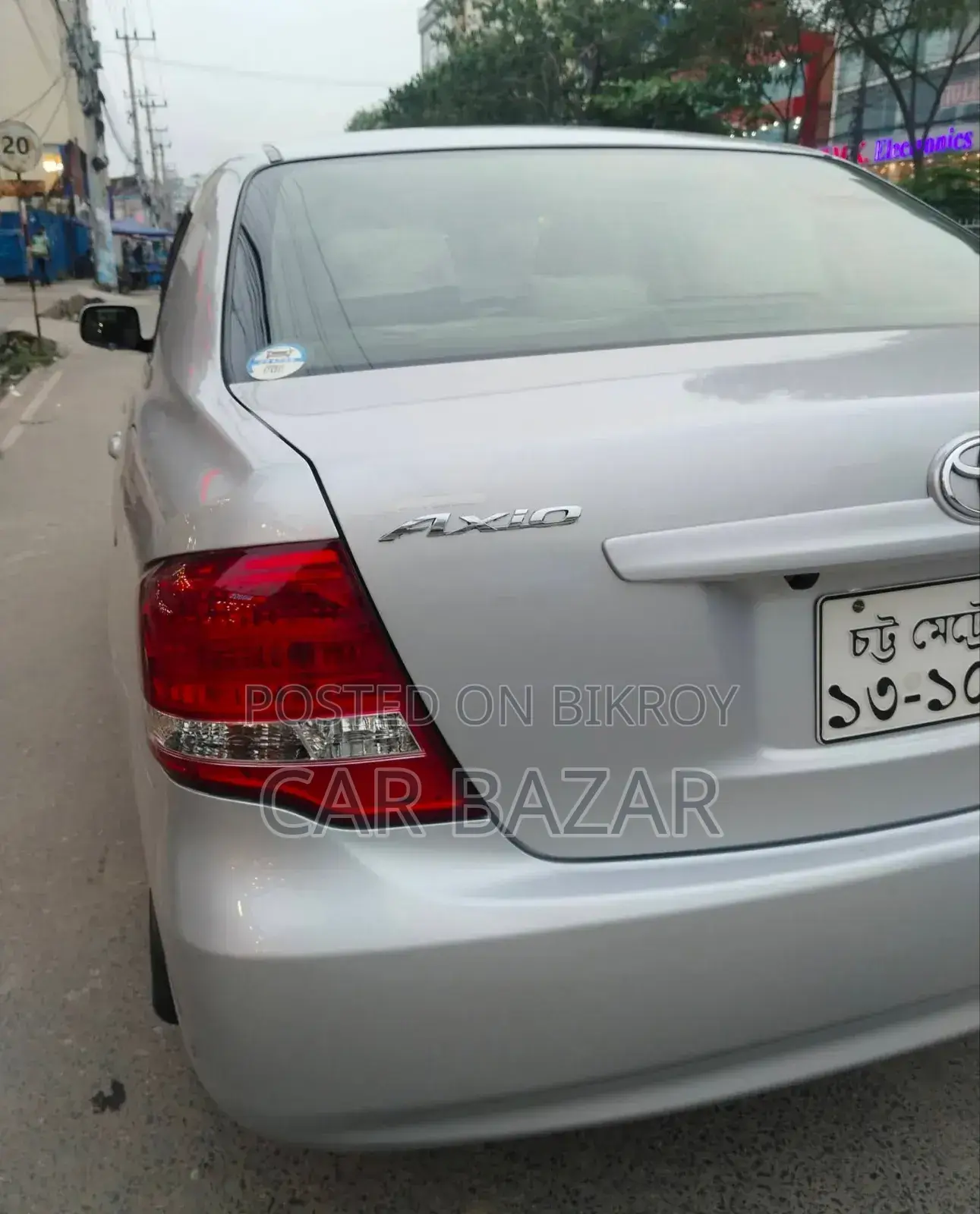 Toyota Axio 2010 Silver